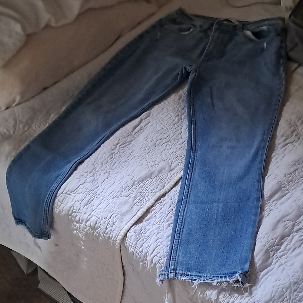 Aabercrombie Size 2 Short Stylish Blue Denim Jeans
